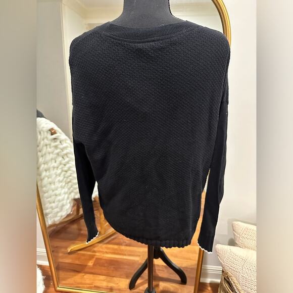 Lisa Todd LOVER EMBROIDERED RAINBOW HEART SWEATER - Picture 7 of 13